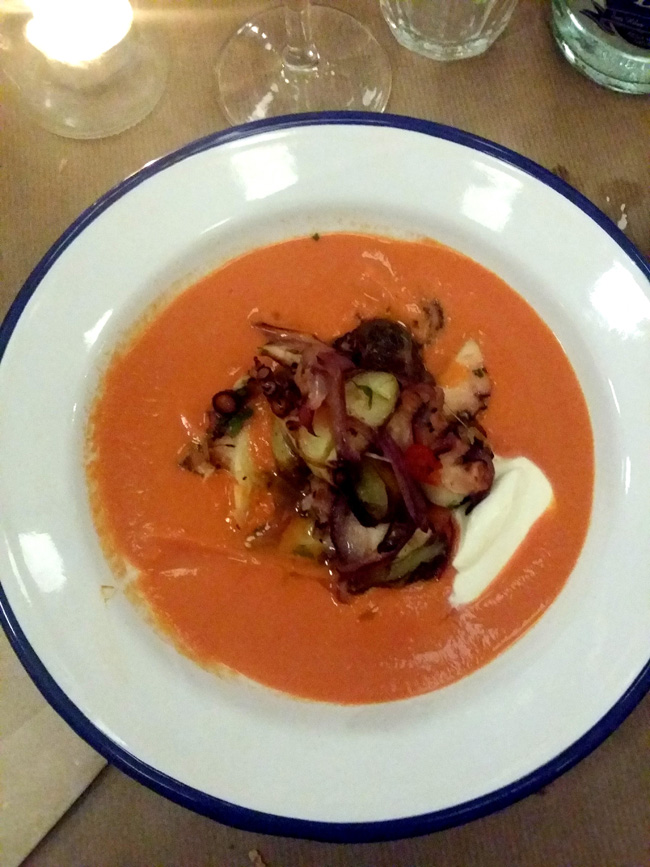 salmorejo con pulpo